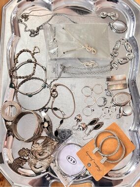 Sliver tone jewelry lot/bundle